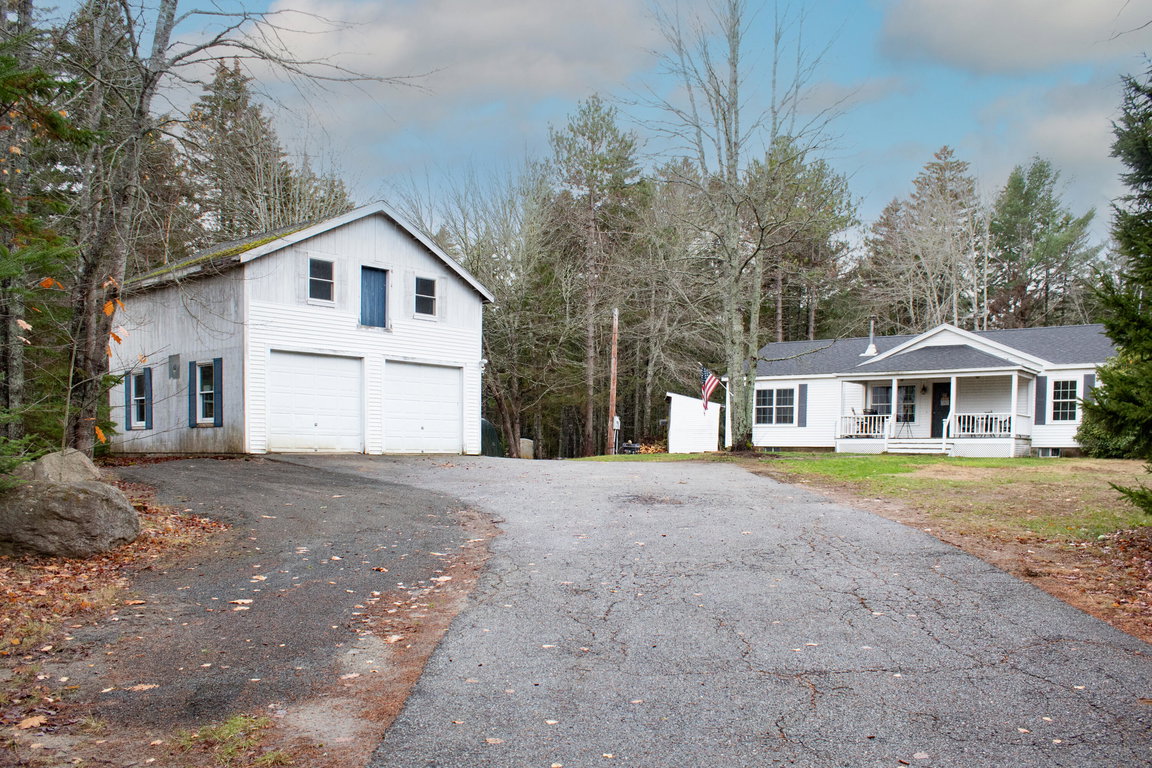 392 Bay Road Brooklin