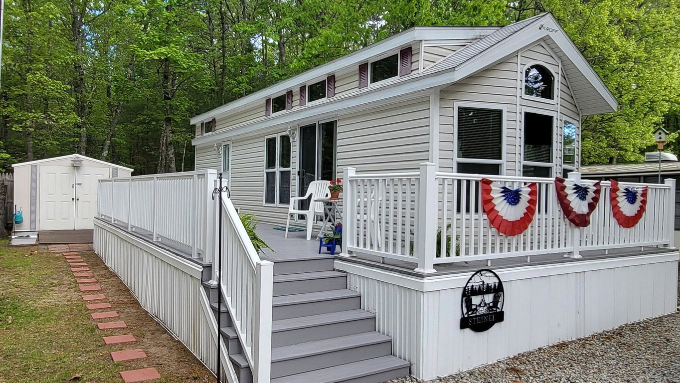 1 Robinson Way Kennebunk