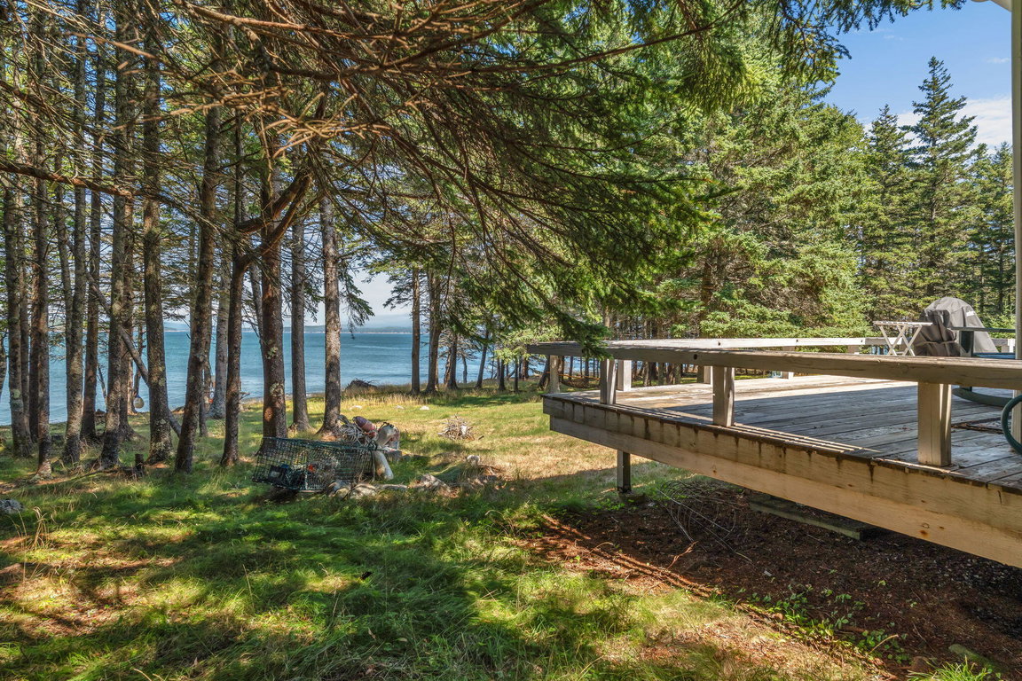 54-web-or-mls-142-e-point-rd