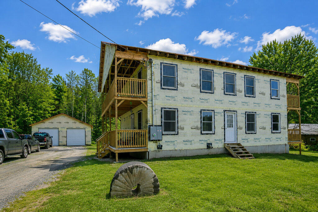 33 Lake Street New Vineyard