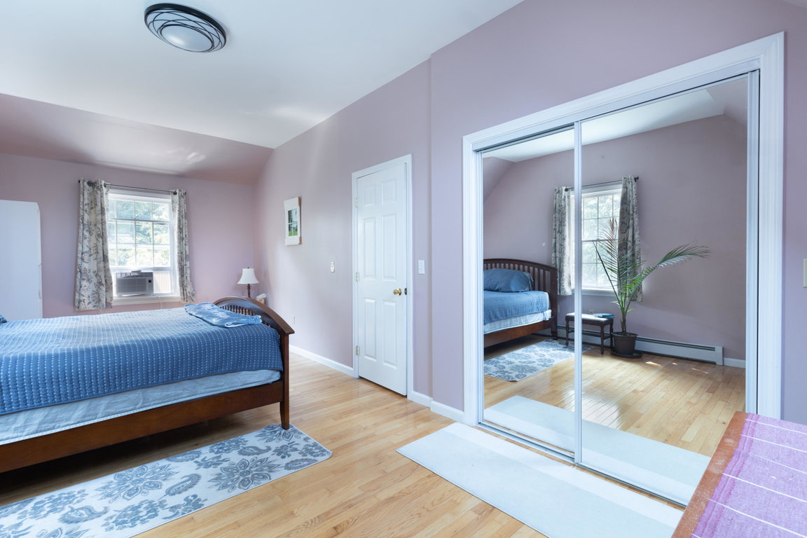 upstairs bedroom 2c