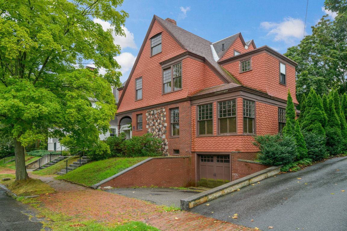 62 Bowdoin Street Portland