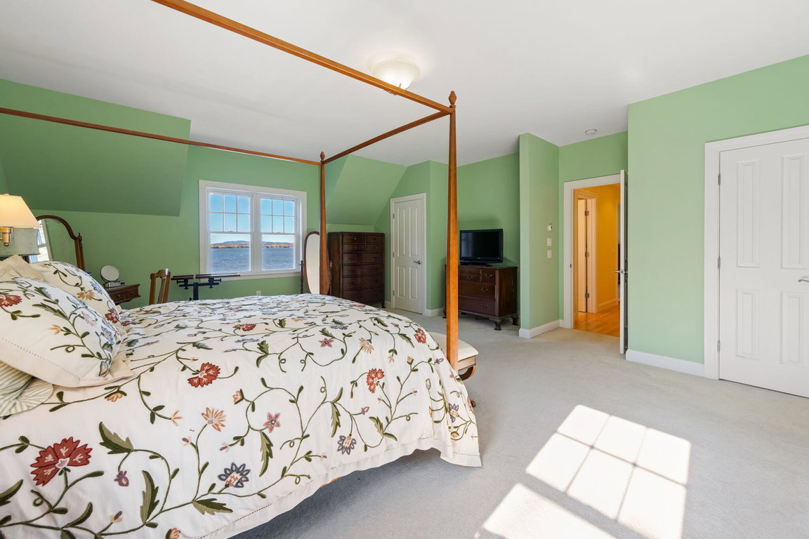 Large Primary Bedroom
