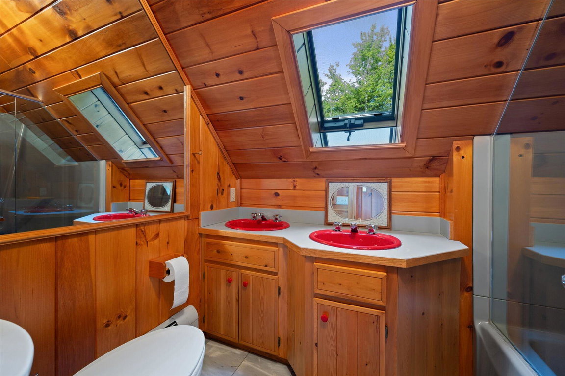 063-Bathroom