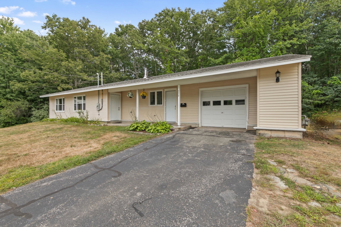 228 Congress Circle Topsham