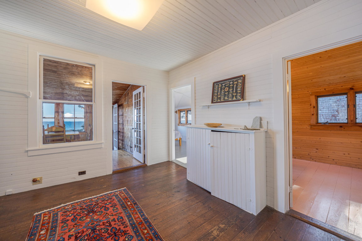 42-32 Lichen Lane-DTP