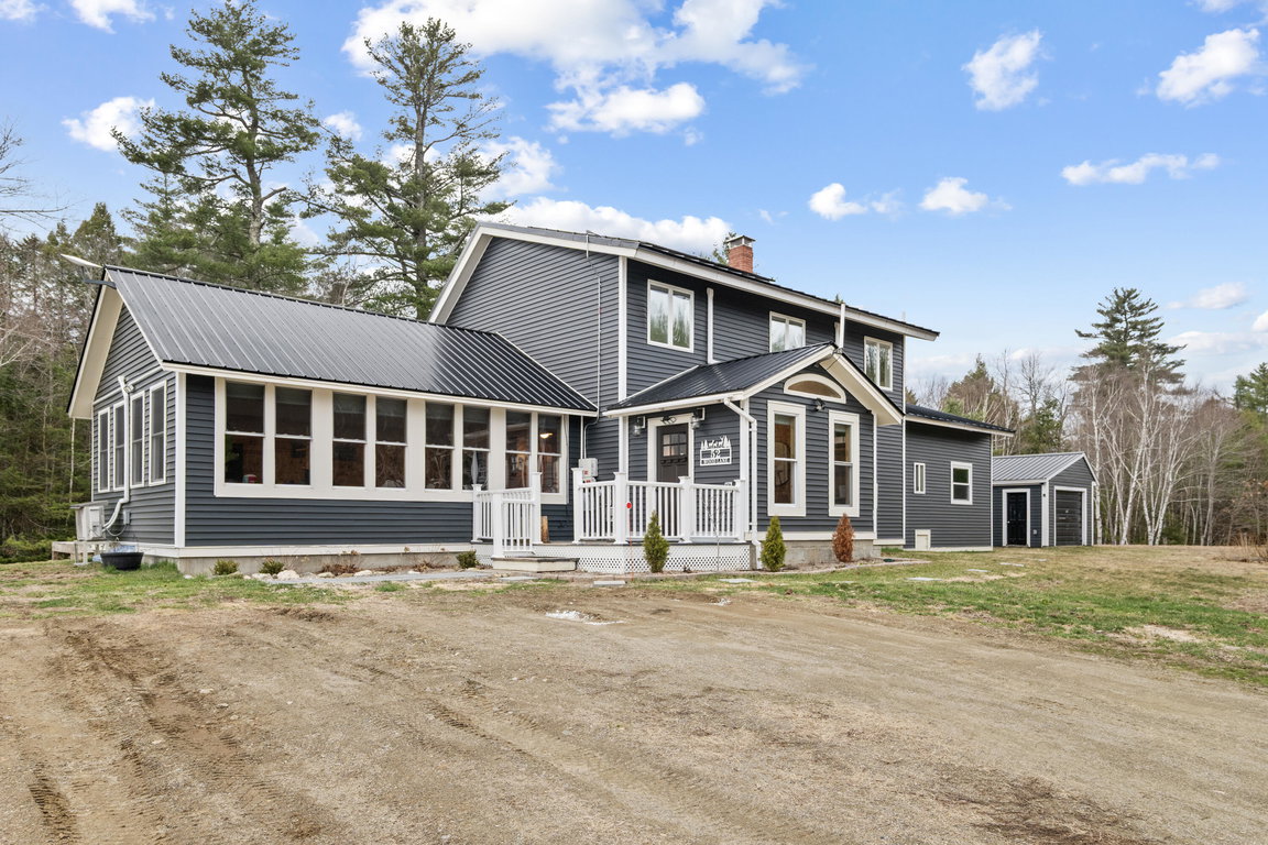 52 Wood Lane Brooks