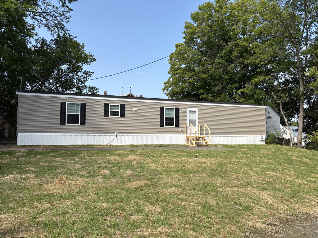 11 Center Street Dexter