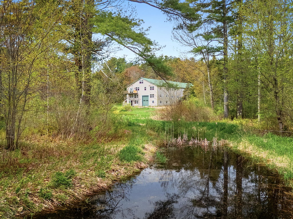 1257 Pond Road Warren