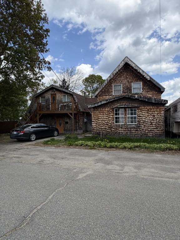 165 Knox Street Millinocket
