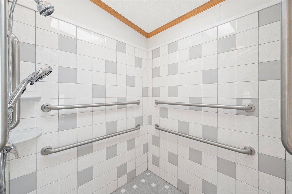 22-Primary Bathroom