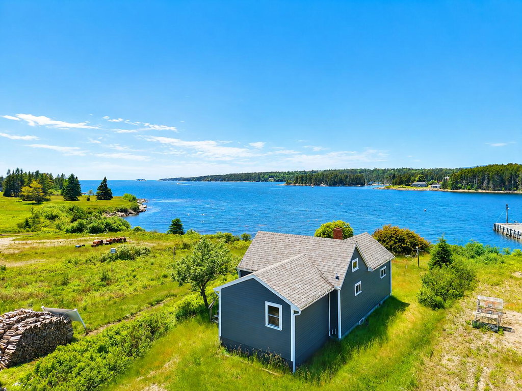 102 Sargent Street Winter Harbor