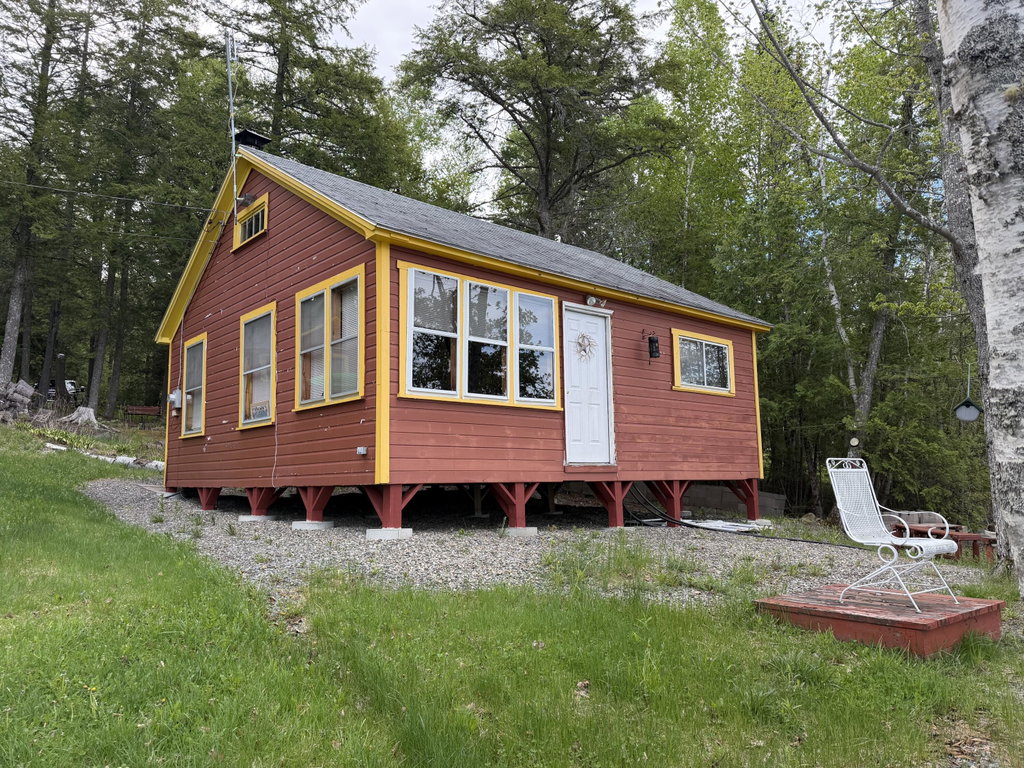 76 Hoover Lane Lincoln