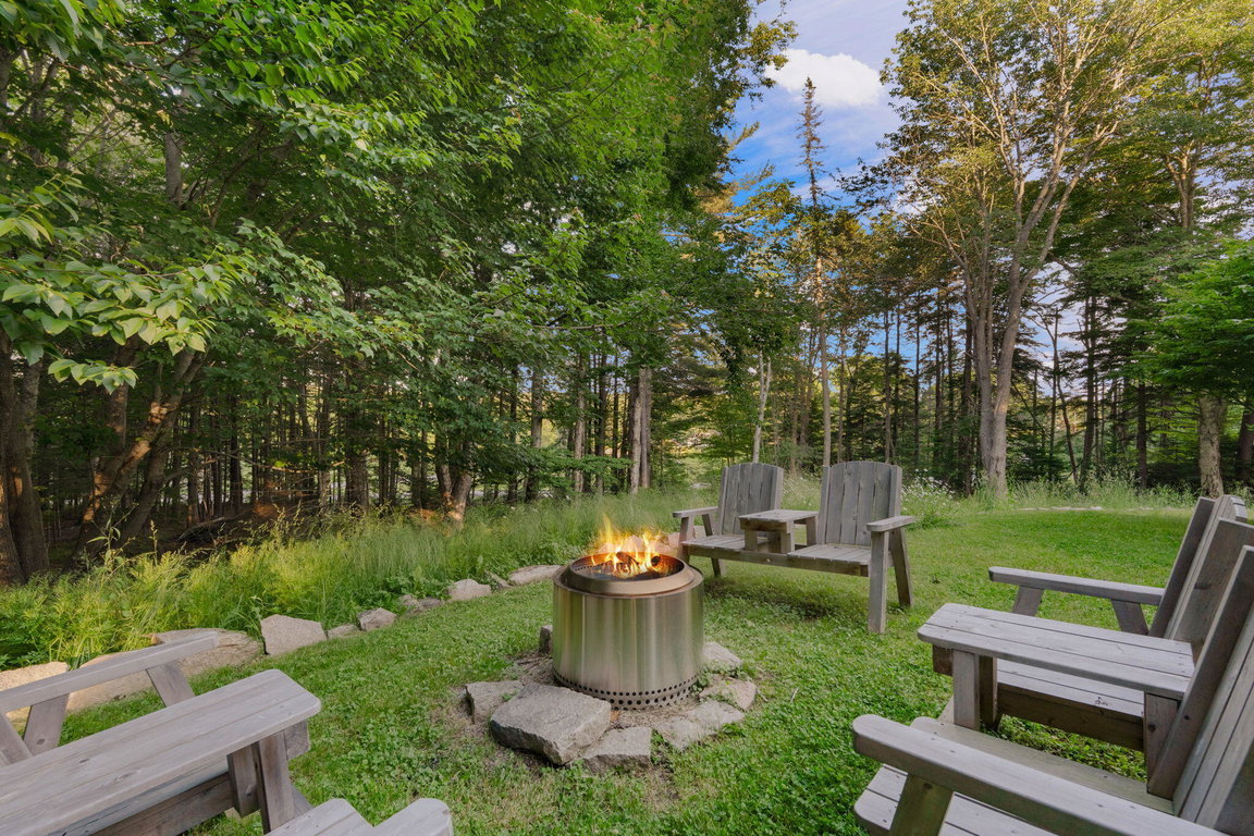 5 Cedar Hill Rd