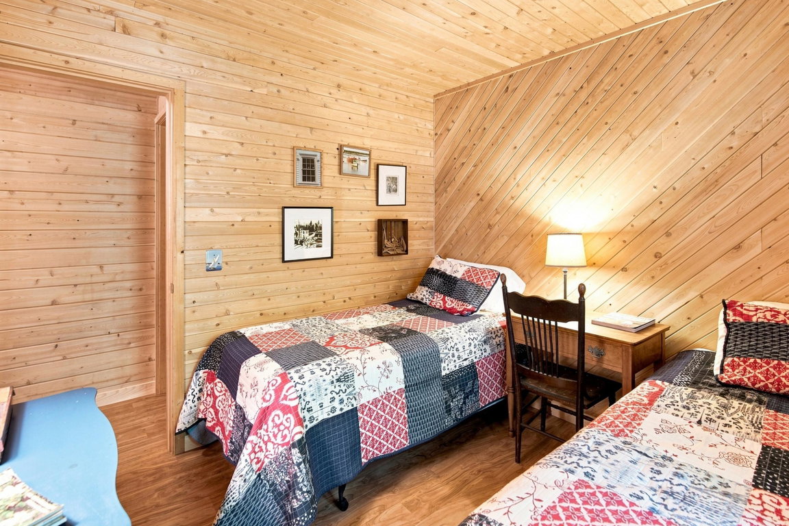Bed 1