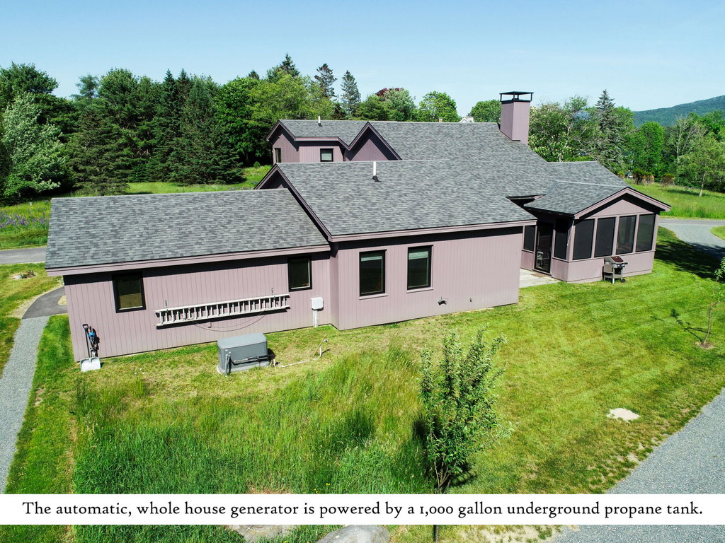 Exterior (4), label