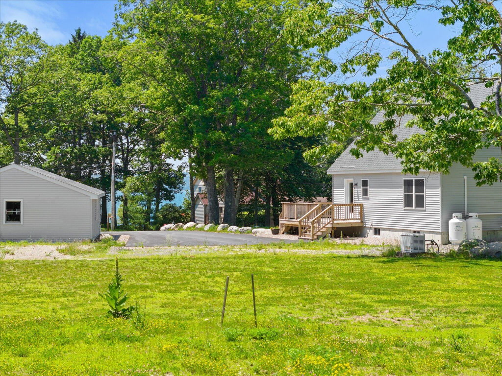 37-43 Nutting Ln