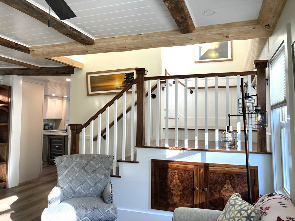 Stairway landing.