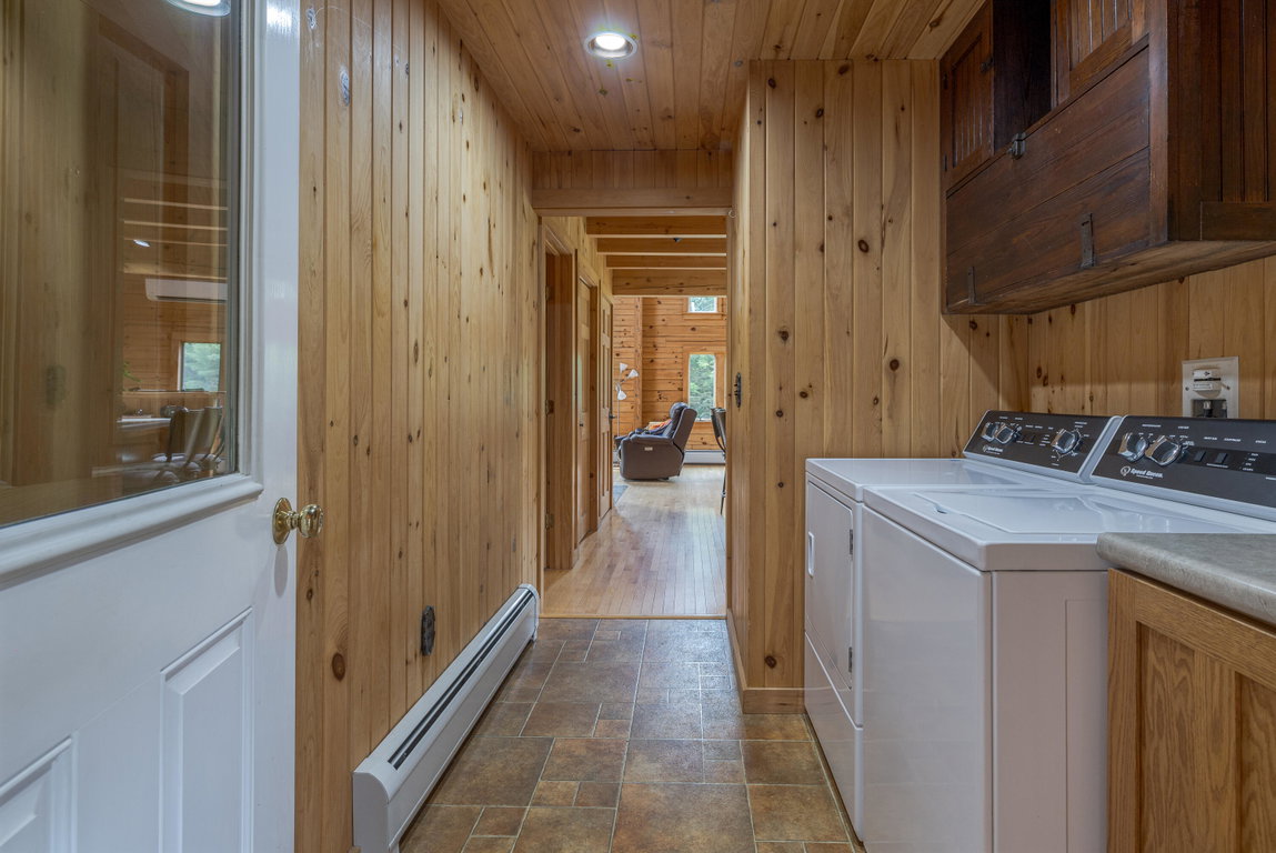 22-37 Dry Moon Lane-DTP