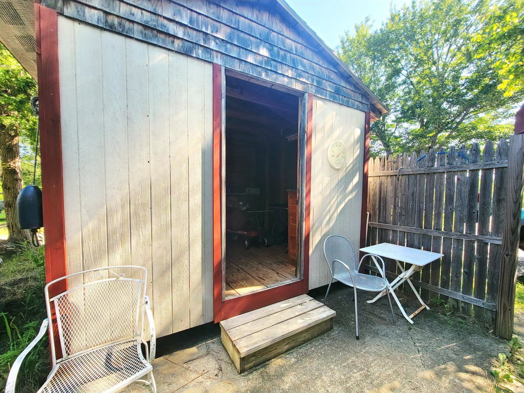 1528 Gary Moore Road