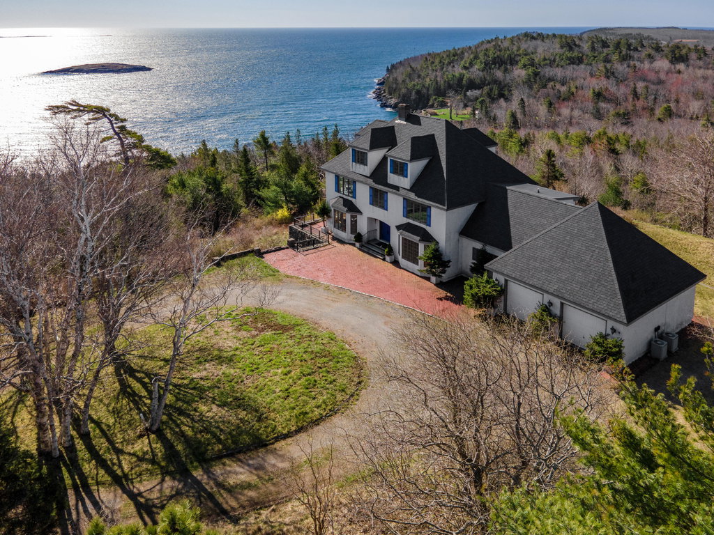 18 Greenway Court Bar Harbor