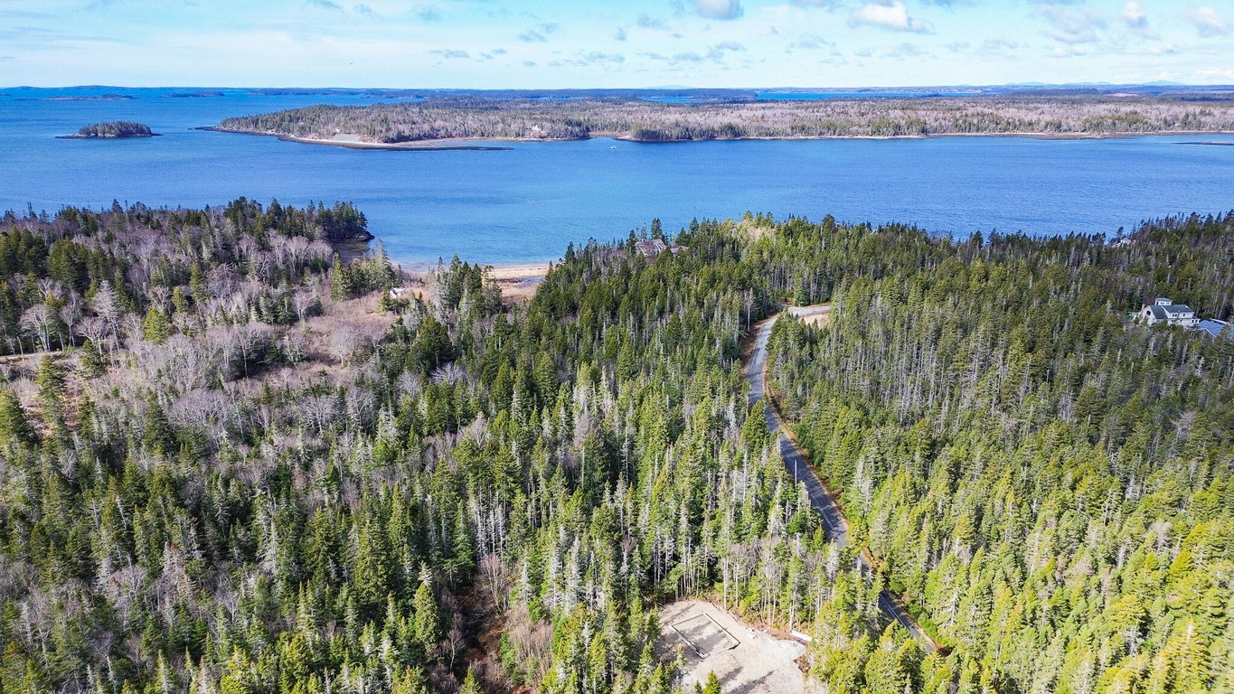 62 Yoho Head Road Machiasport