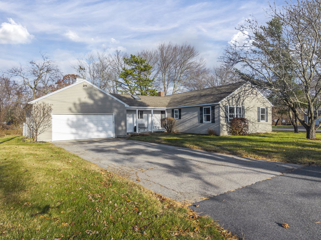 48 Howard Avenue Wells