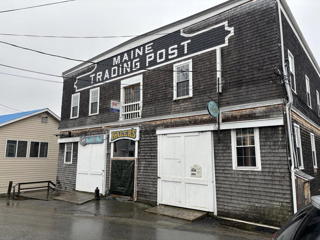 48 Commercial Street Boothbay Harbor