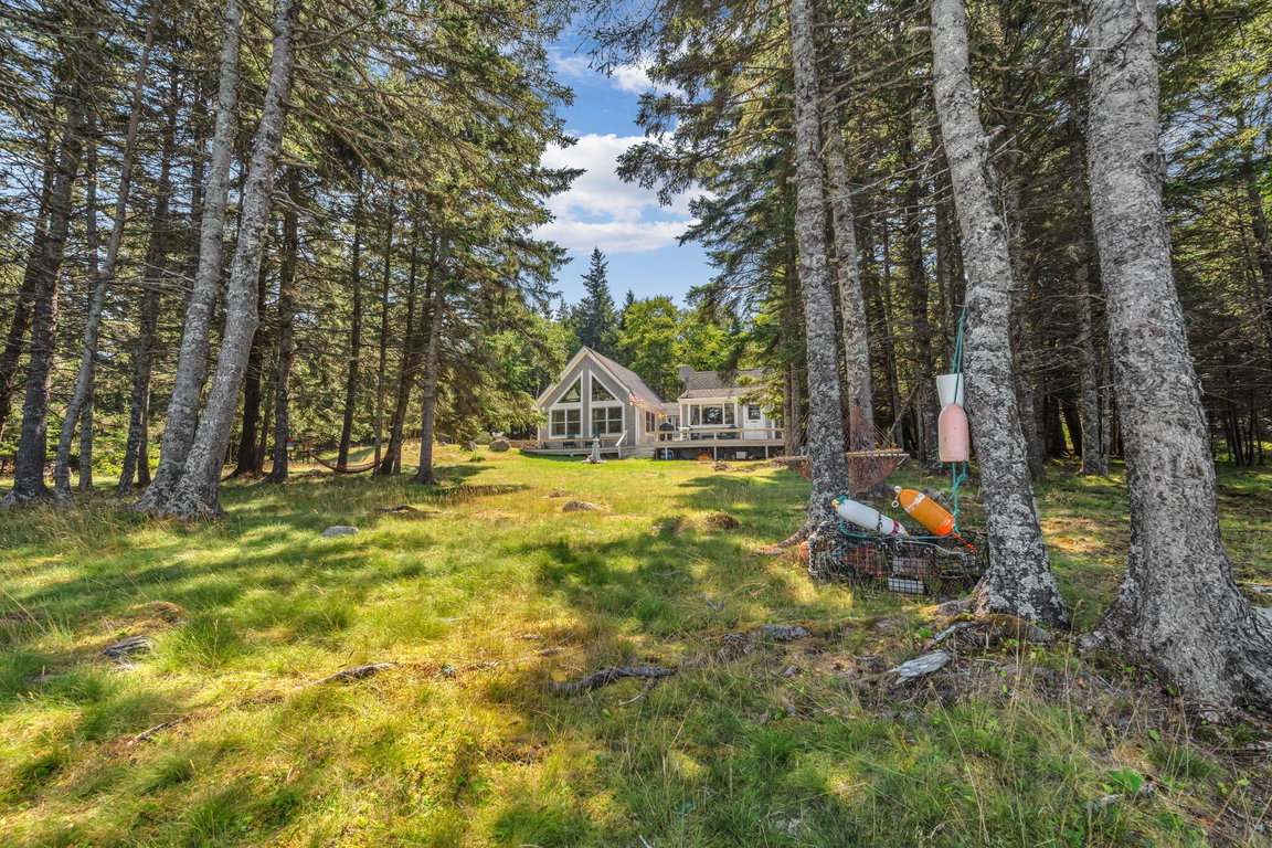59-web-or-mls-142-e-point-rd