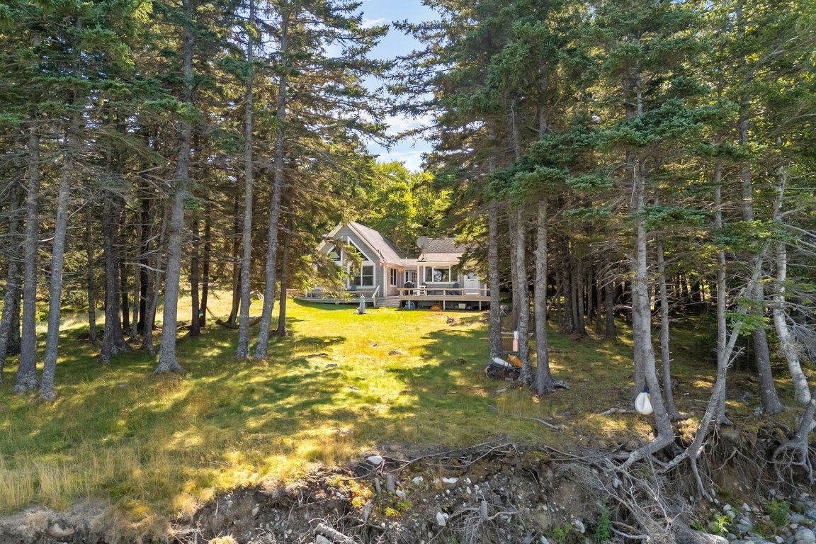 85-web-or-mls-142-e-point-rd