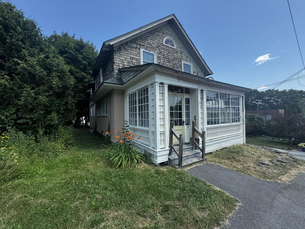 215 French Street Bangor