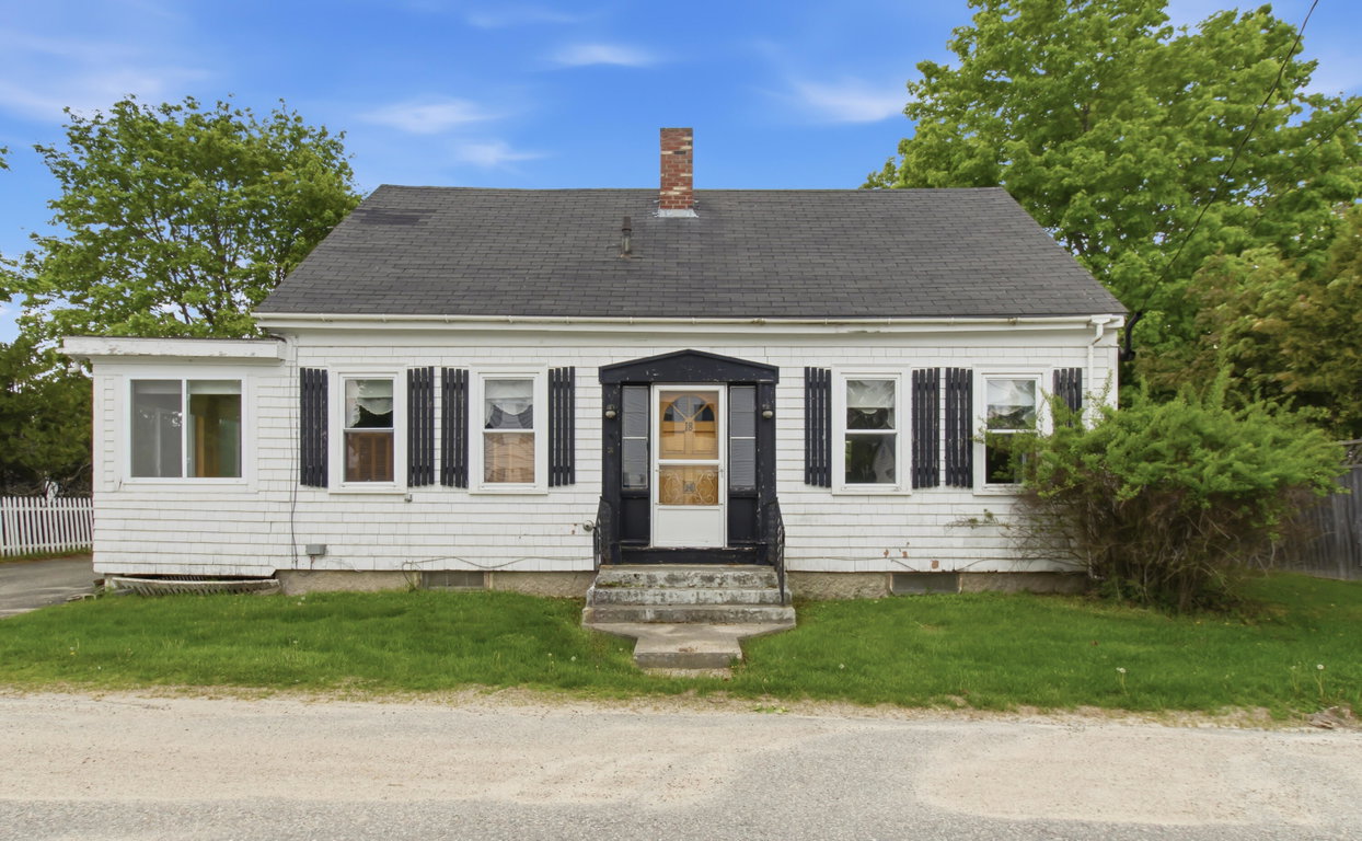 18 Bruce Street Machias