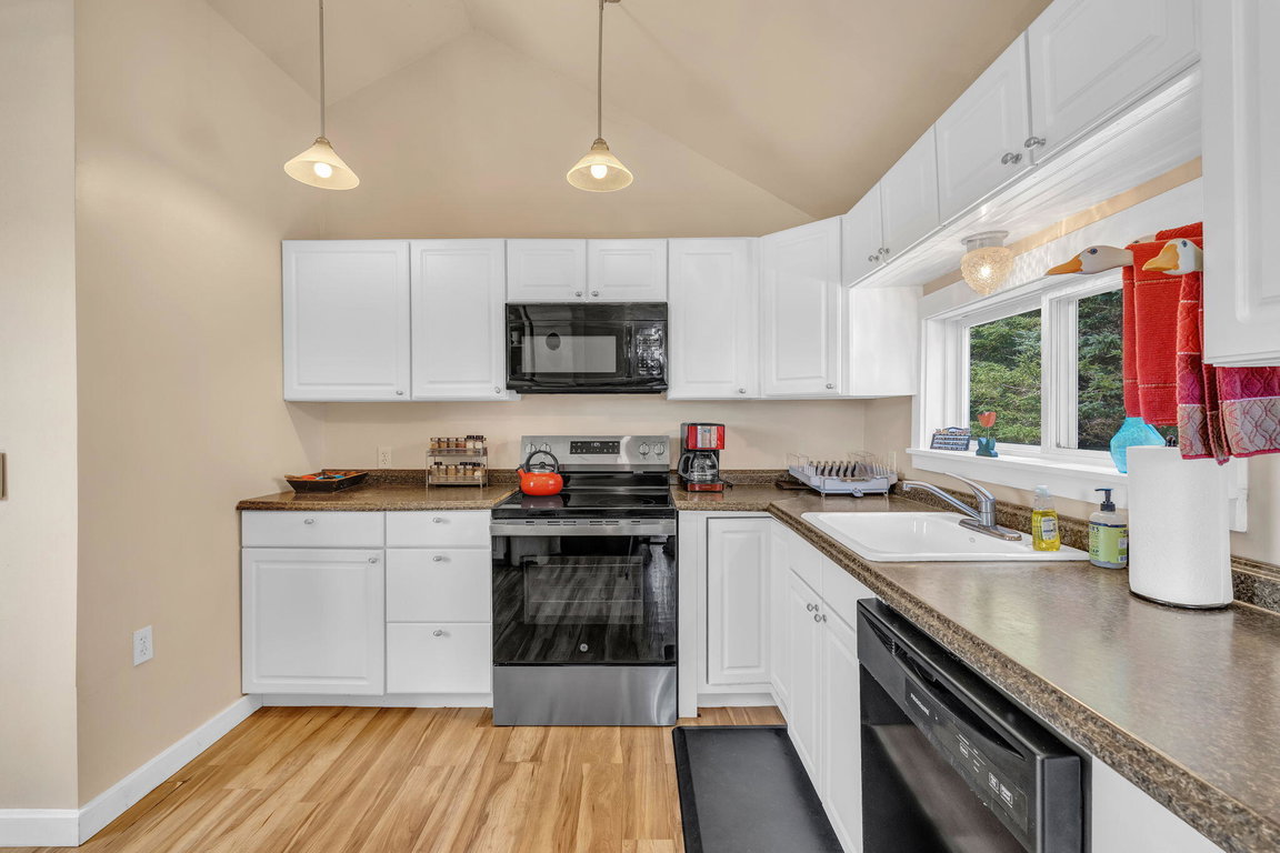 6-web-or-mls-456-cranberry-rd