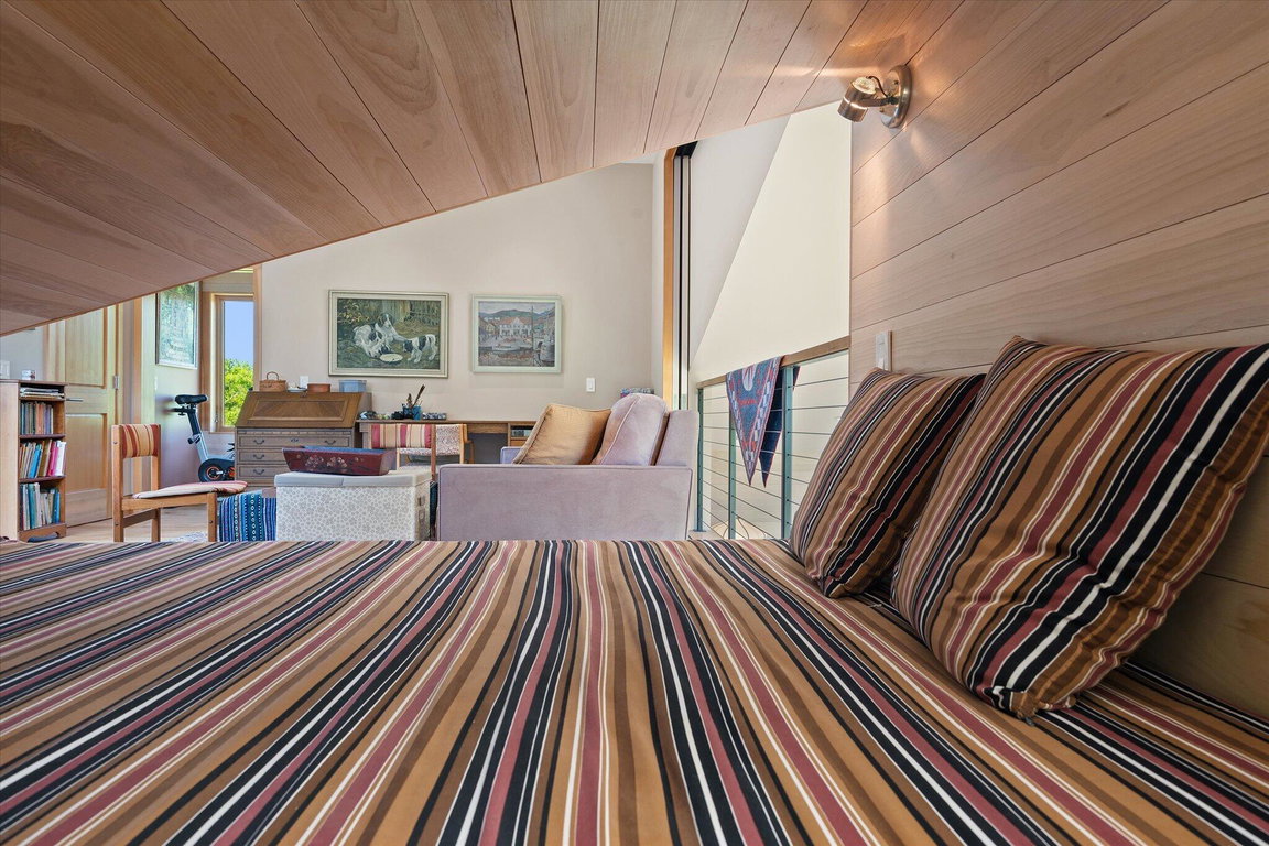 2nd floor Bedroom_Suite