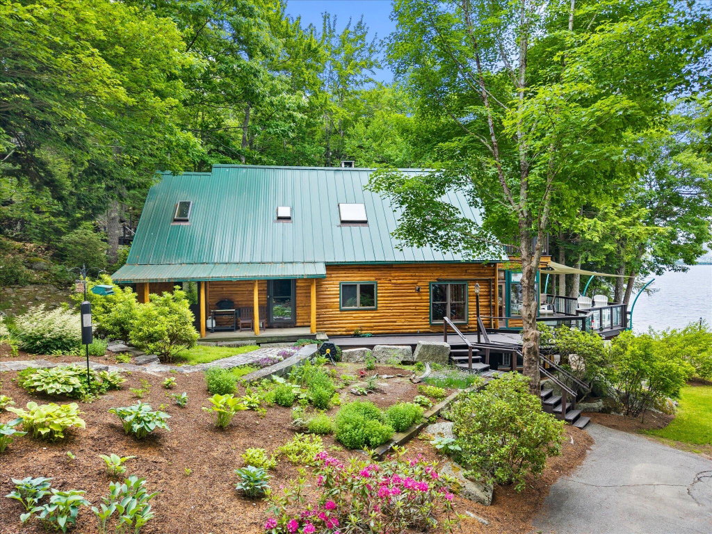 3-83 Black Island Way