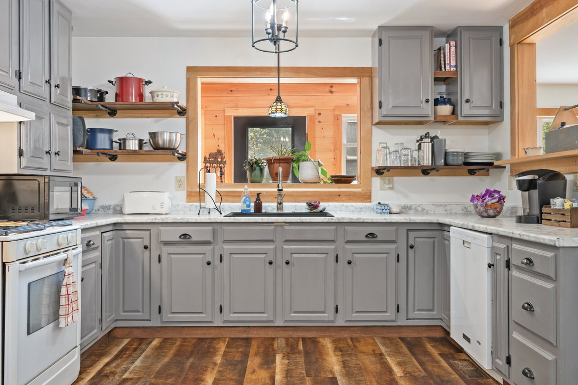 15-Kitchen