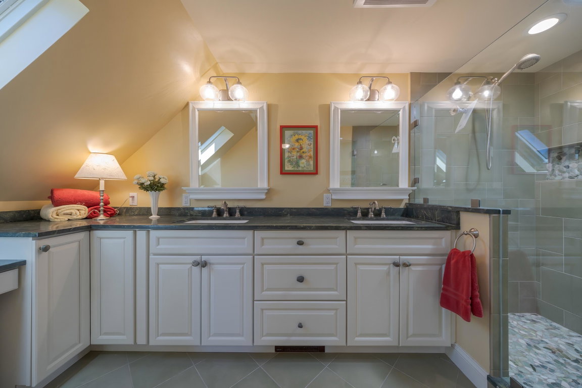 60-25B Richardson Road-DTP