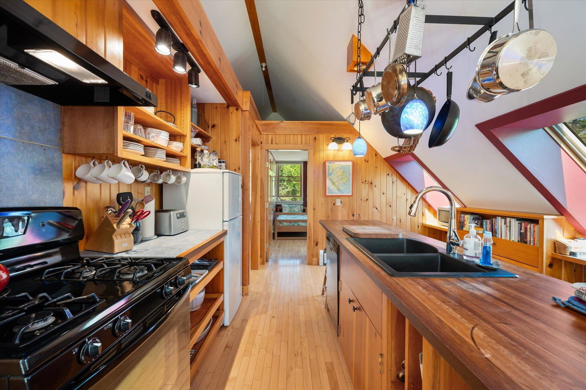 Cottage - 2nd floor kitchen