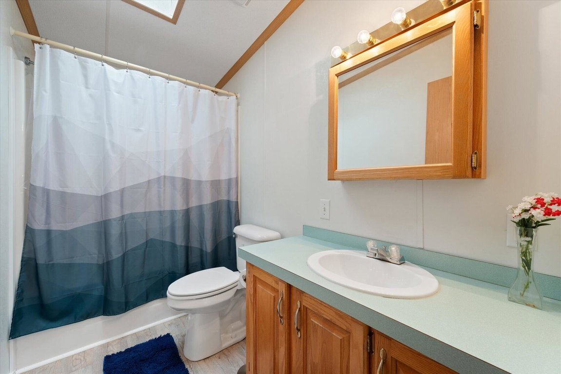 26-Bathroom