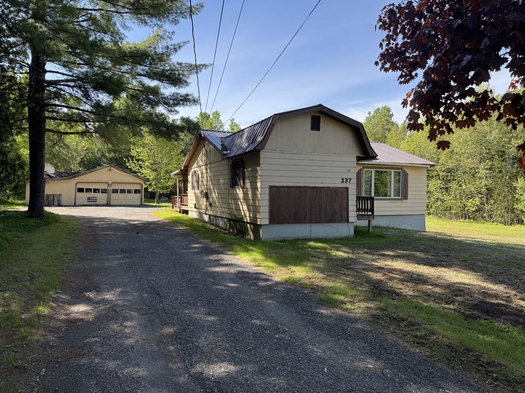 237 Foxcroft Road Houlton