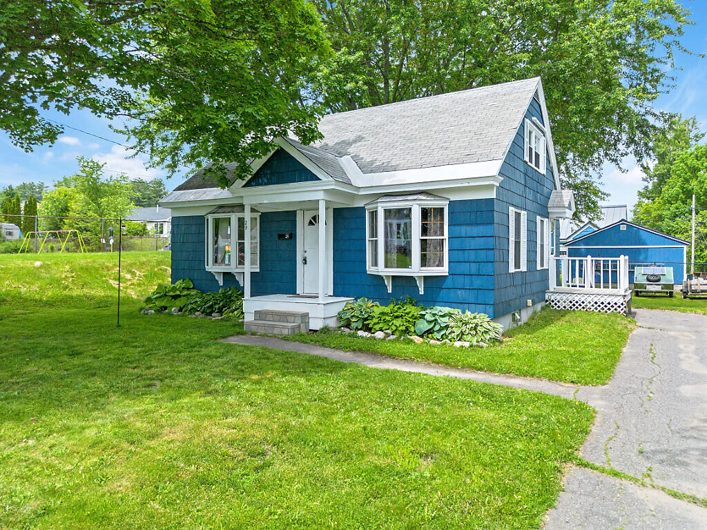 29 Sterling Street Waterville