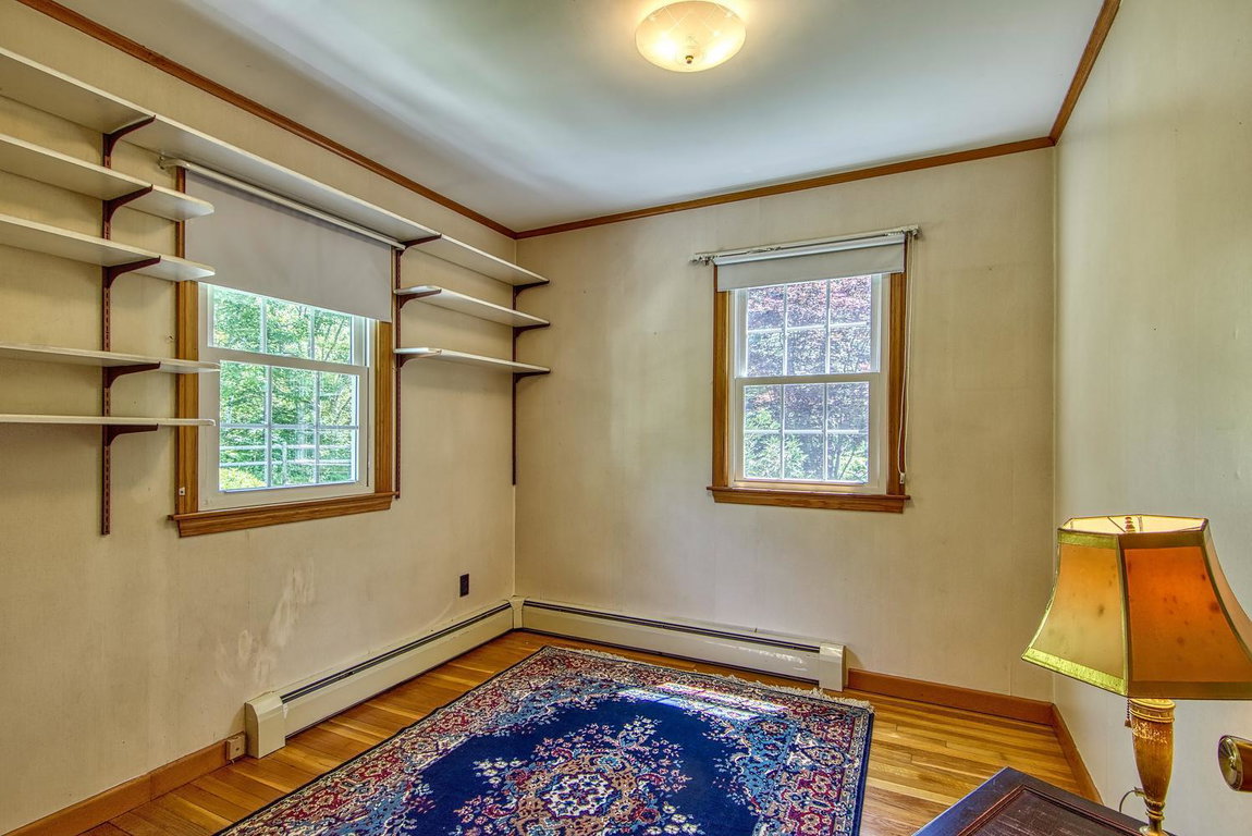 Bedroom 1st floor