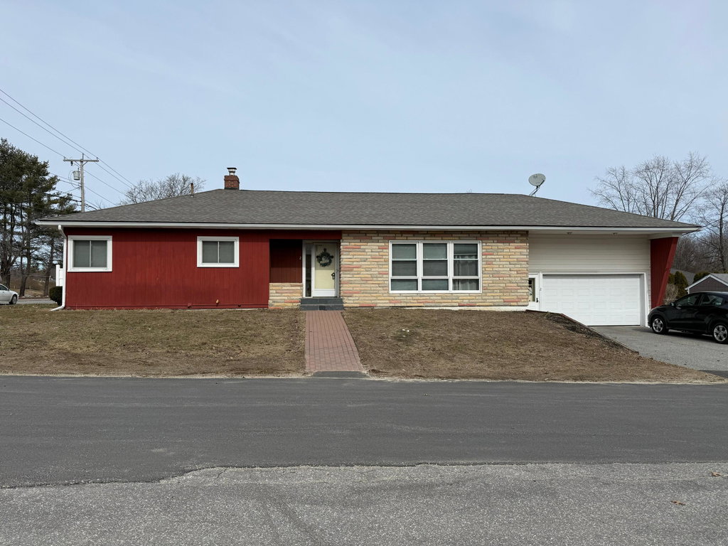 2 Nancy Street Lewiston