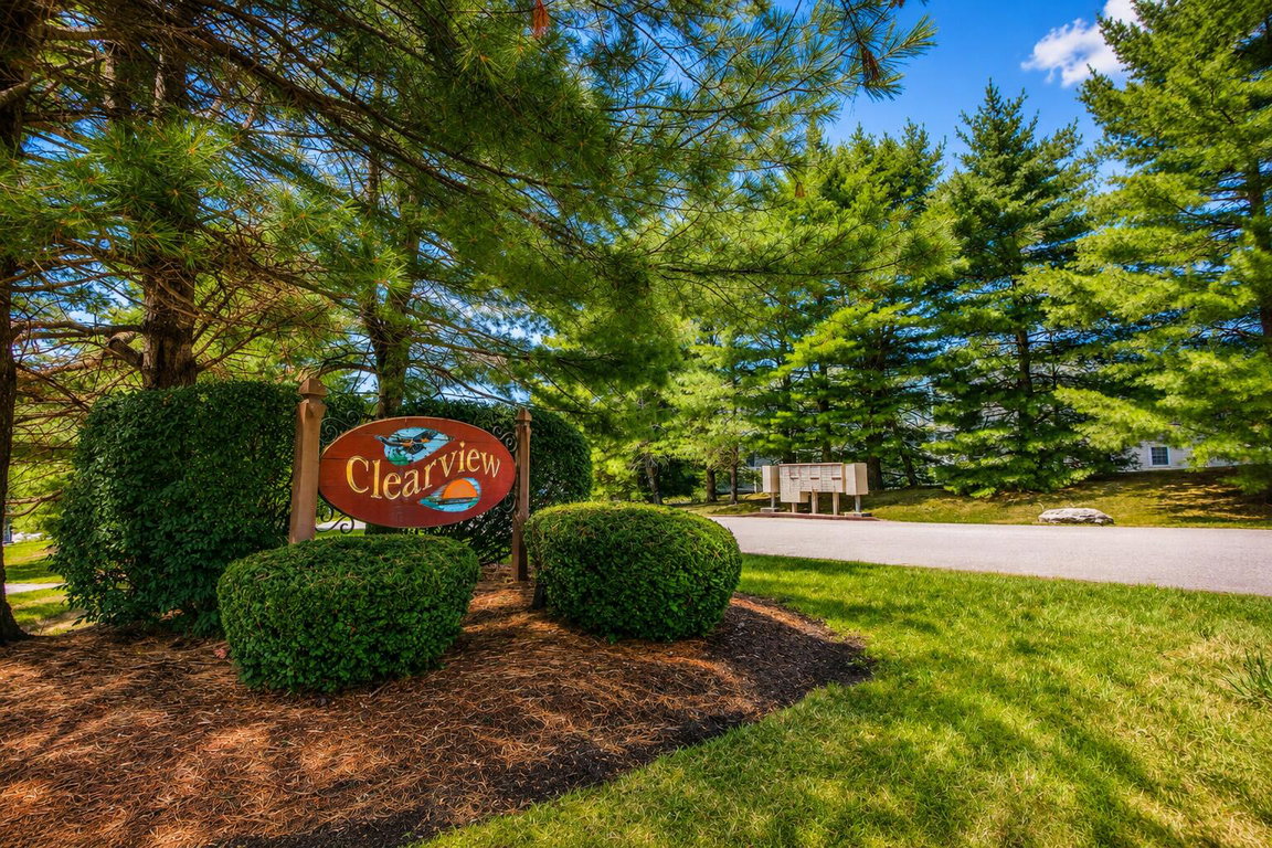 17 Clearview Drive Scarborough