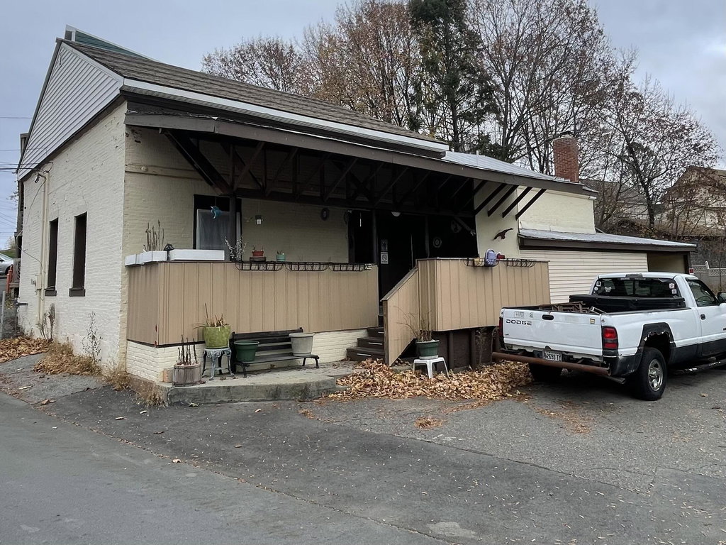 15 Veteran Court Waterville