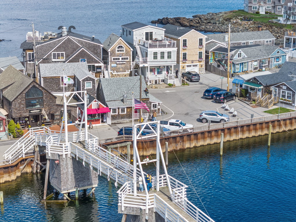113115,117 Perkins Cove Road Ogunquit