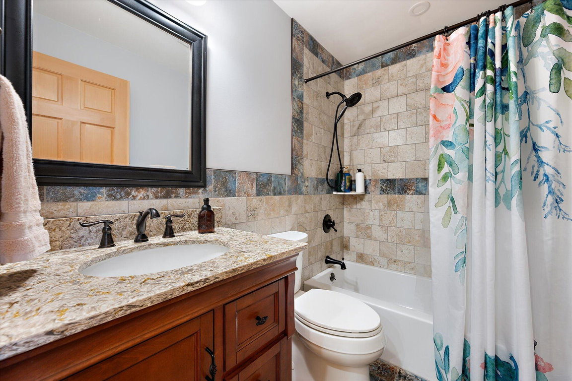 033-Bathroom 1