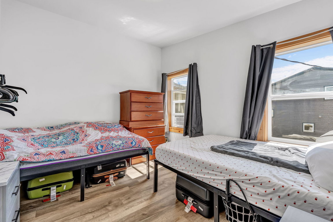 16-web-or-mls-14-cottage-st