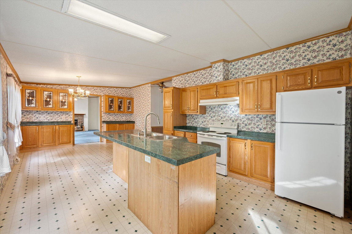 11-Kitchen