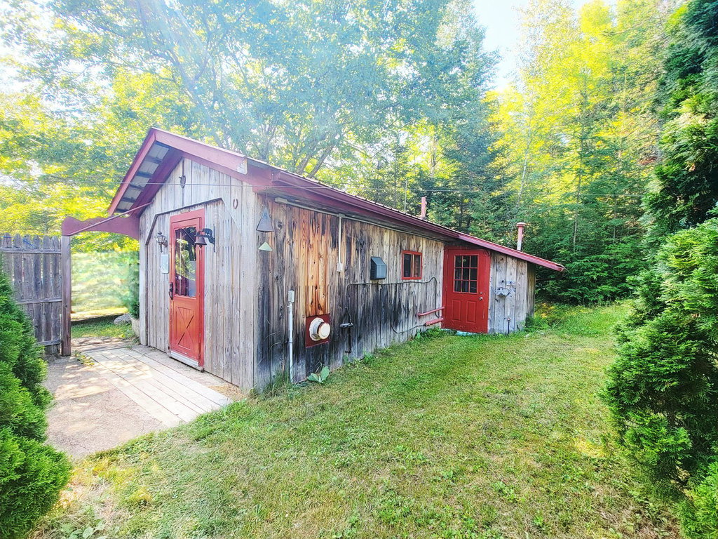 1528 Gary Moore Road